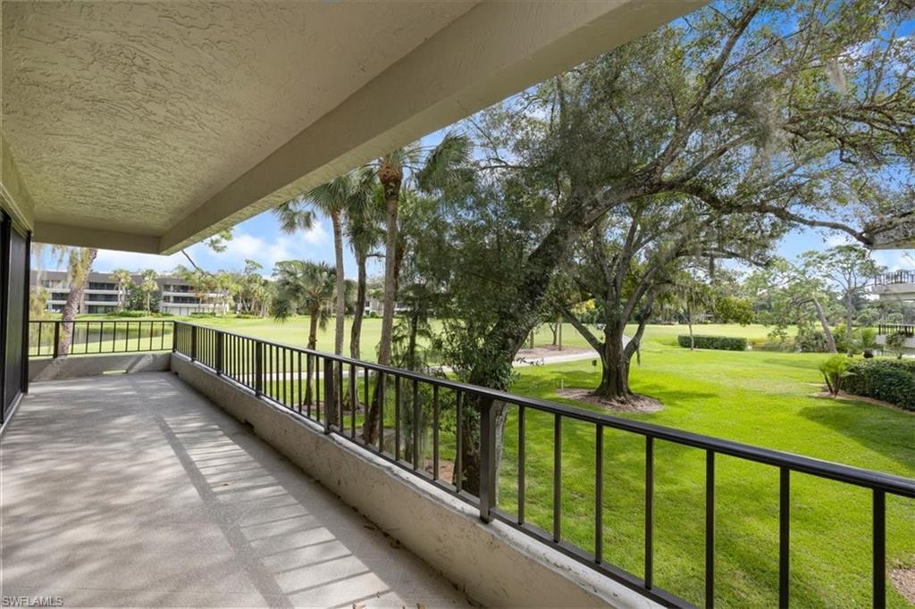 103 Clubhouse Lane, Unit 285 Naples, FL 34105 - Photo 2 of 35
