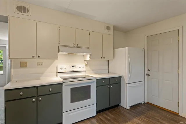 $178,900 | 23585 Forrestview Avenue, Elkhart, IN 46517