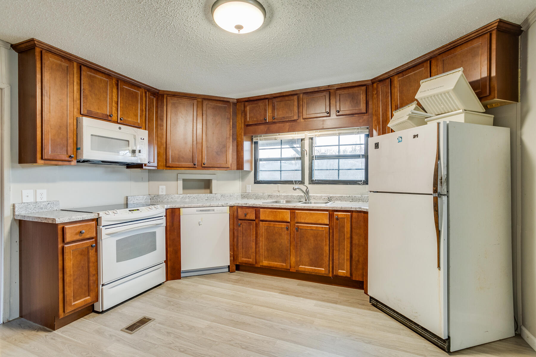 662 Conklin Road Jonesborough, TN 37659 - Photo 12 of 34 new kitchen