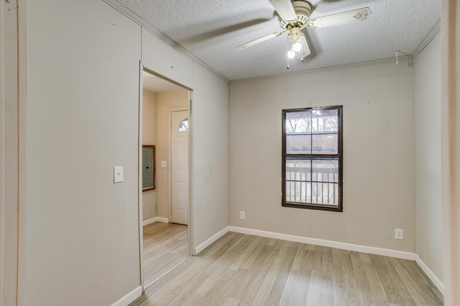 662 Conklin Road Jonesborough, TN 37659 - Photo 14 of 34 breakfast area
