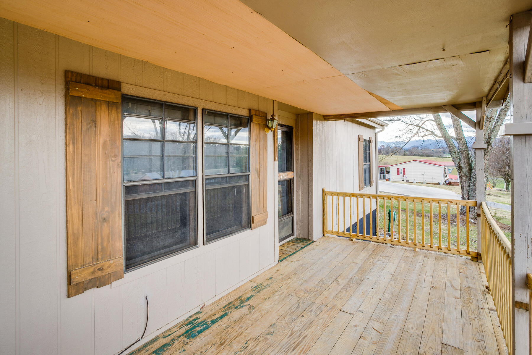 662 Conklin Road Jonesborough, TN 37659 - Photo 4 of 34 front porch
