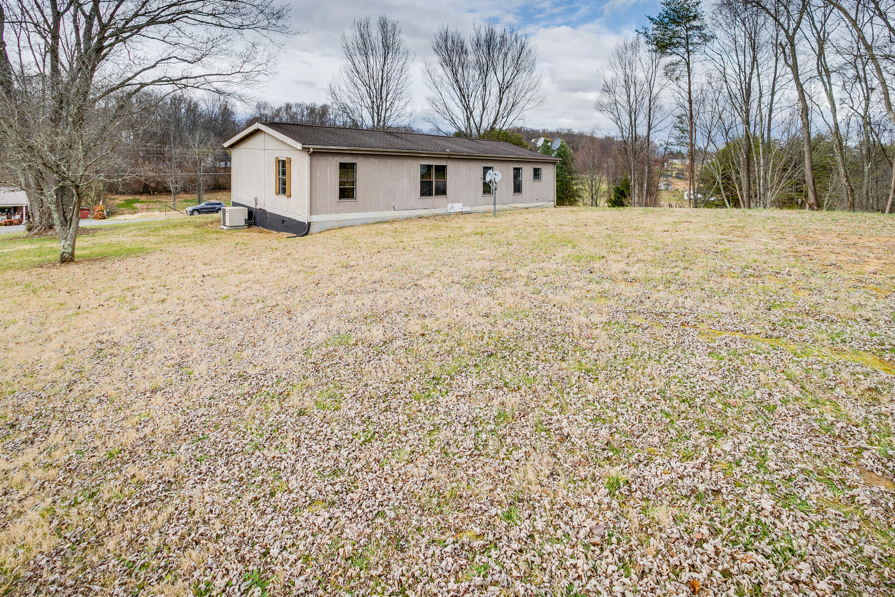 662 Conklin Road Jonesborough, TN 37659 - Photo 33 of 34 Back Yard