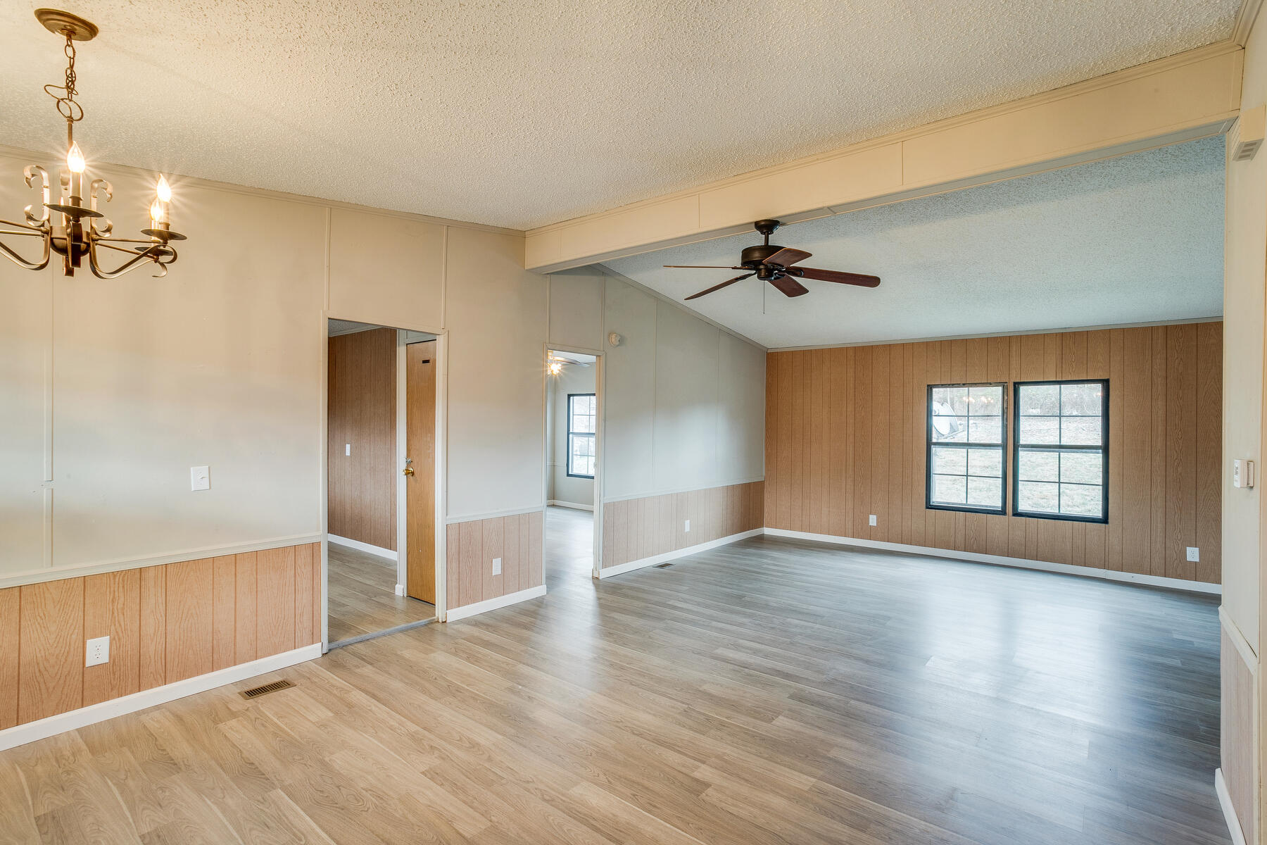 662 Conklin Road Jonesborough, TN 37659 - Photo 7 of 34 open living/dining