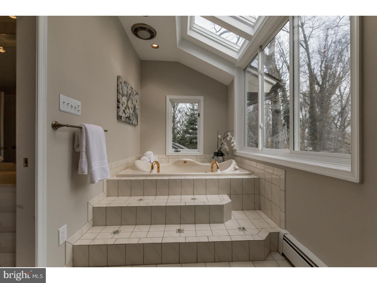 844 Old State Road Berwyn, PA 19312 - Photo 18 of 25 Master Bathroom