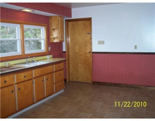 145 Walkchalk Road Kittanning, PA 16201 - Photo 3 of 15 Kitchen.