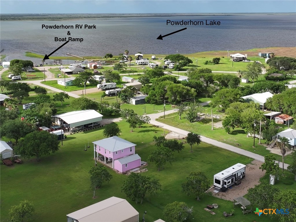 111 Springfield Avenue Port Lavaca, TX 77979 - Photo 8 of 34
