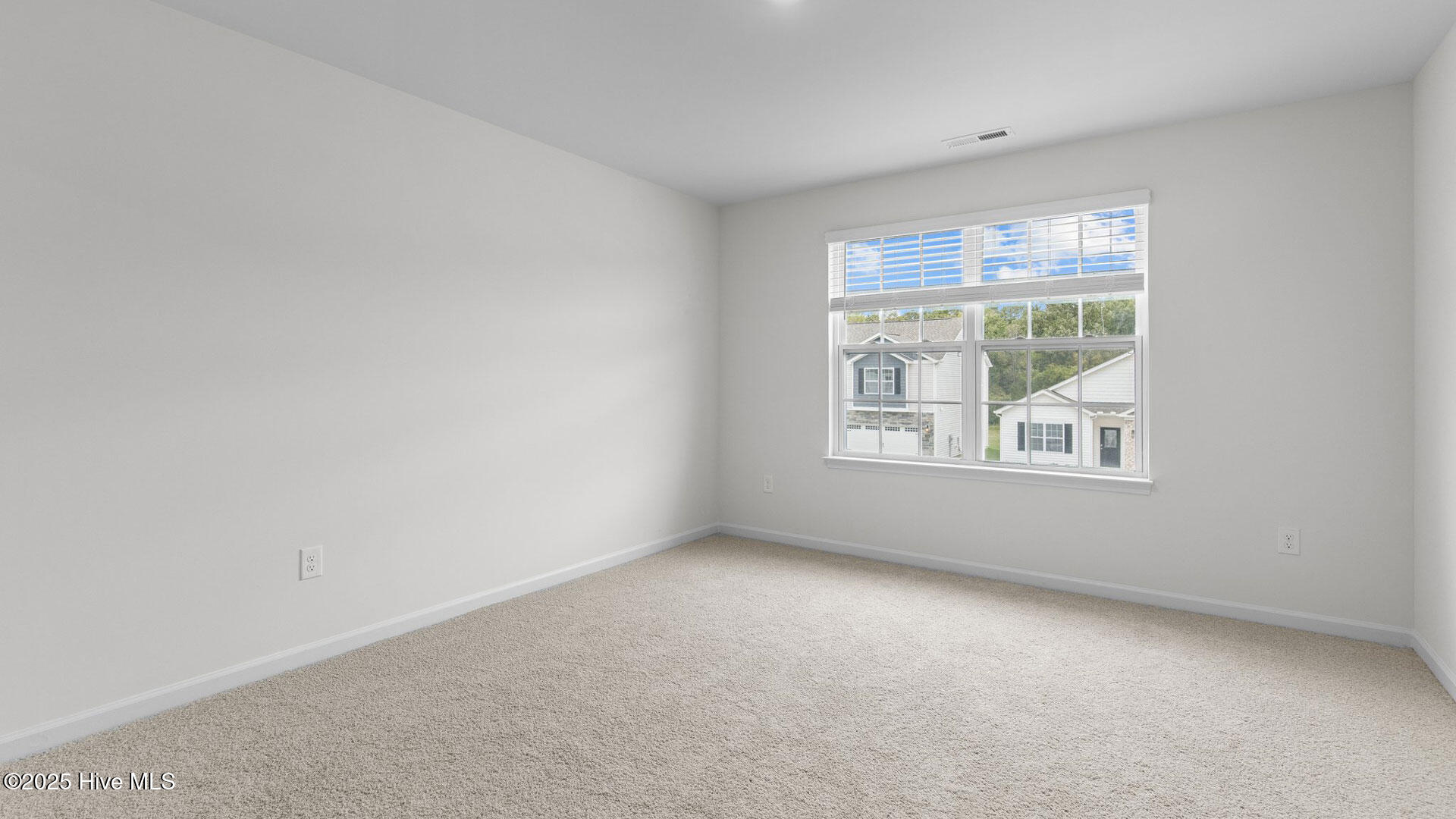 1096 Queensland Lane Ayden, NC 28513 - Photo 23 of 27 27-web-or-mls-8Y3A0543