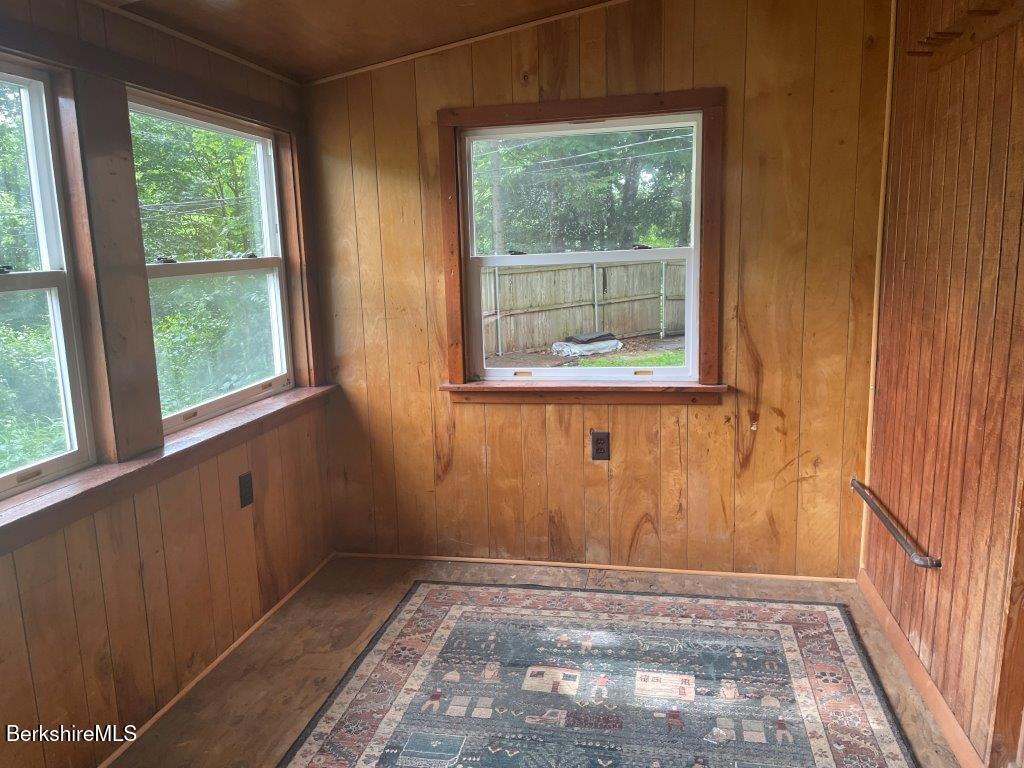 21 Woodleigh Road Pittsfield, MA 01201 - Photo 13 of 27 20260623_192245158_iOS