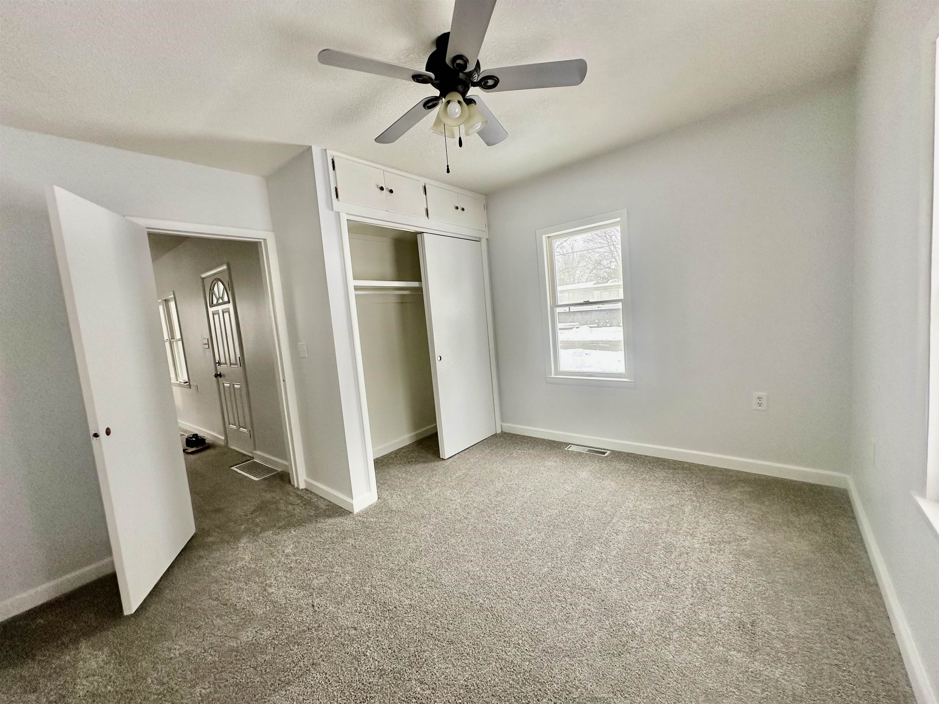 307 Clinton Street Auburn, IN 46706 - Photo 13 of 25