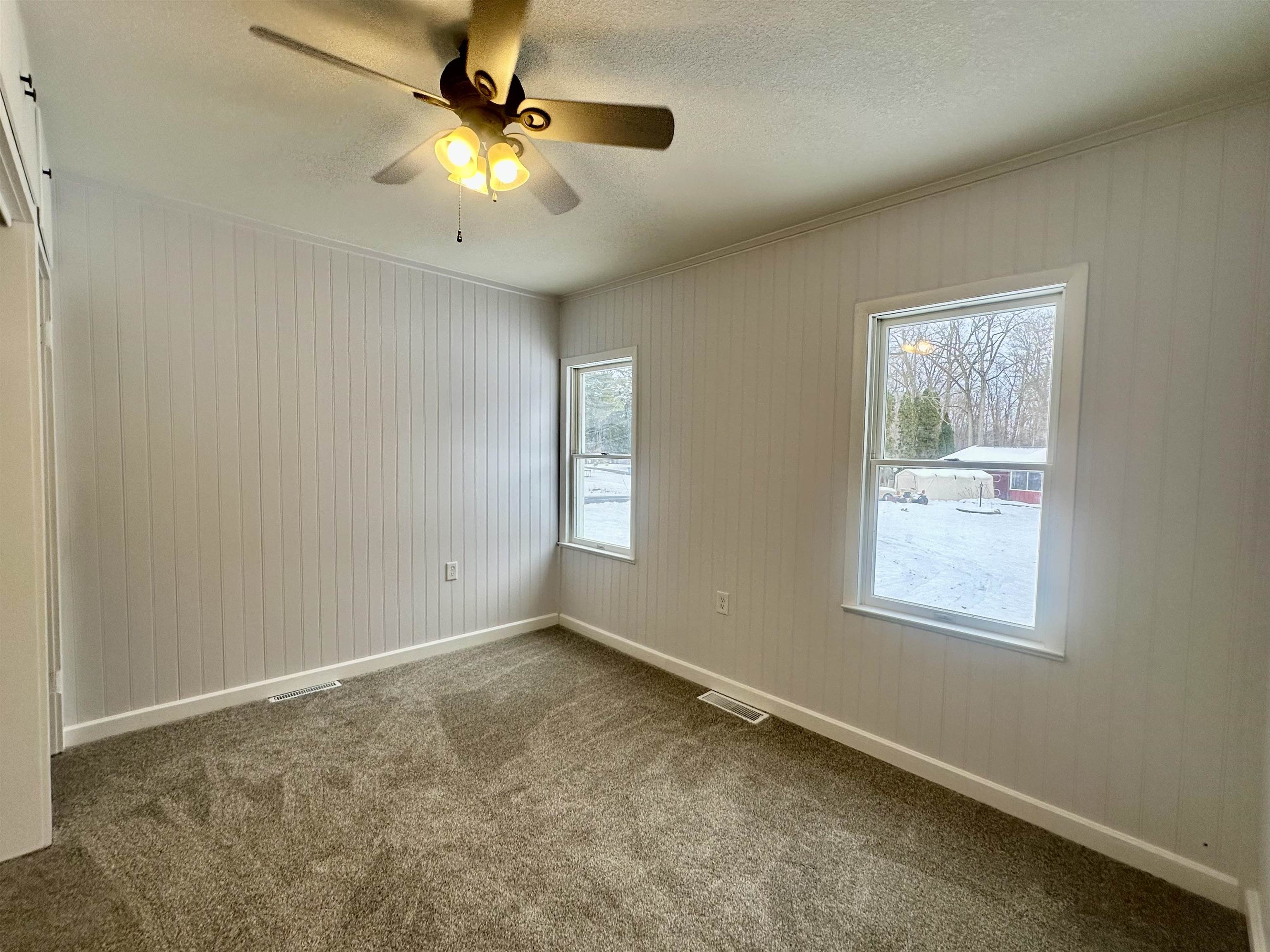 307 Clinton Street Auburn, IN 46706 - Photo 15 of 25