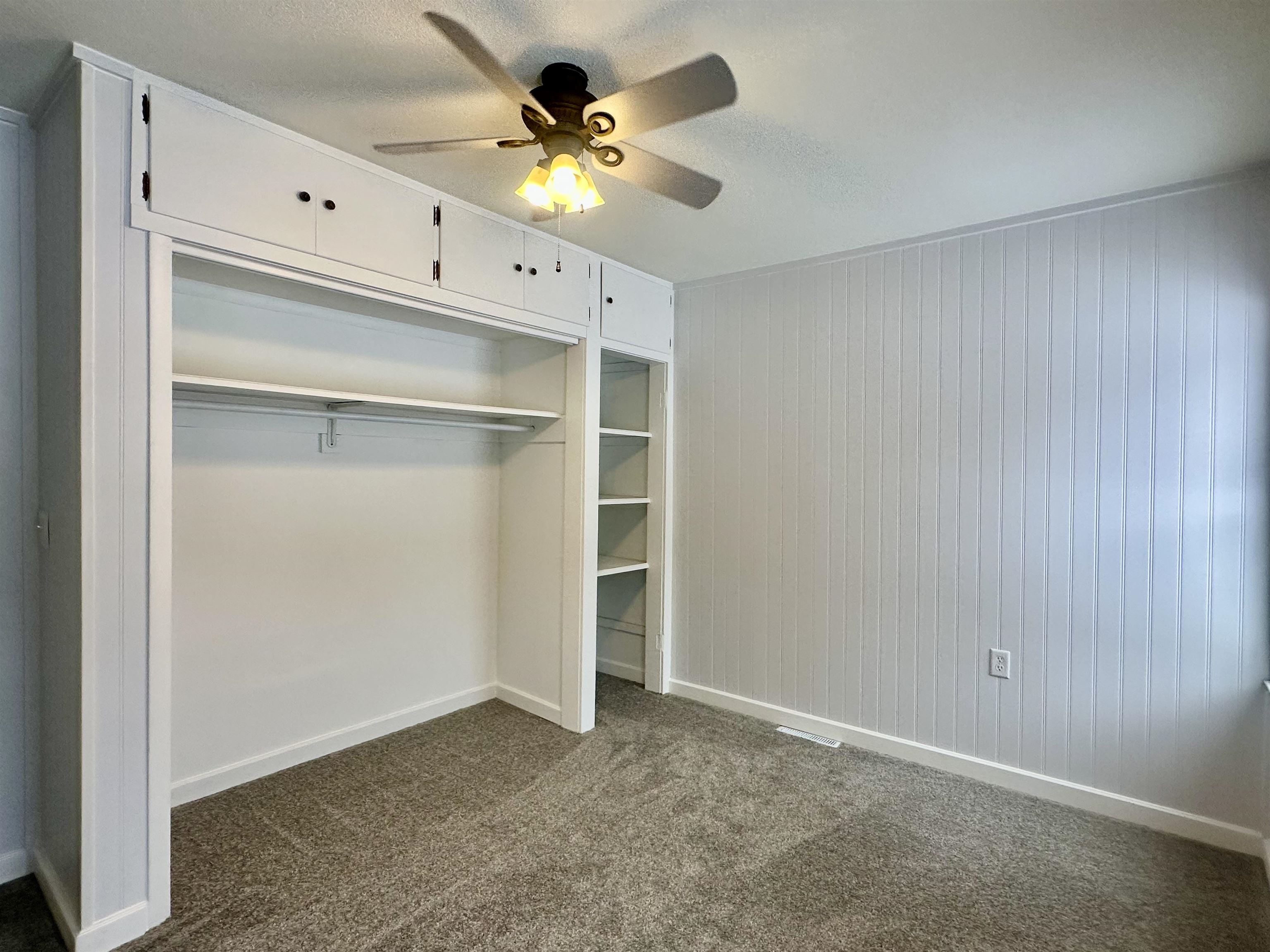 307 Clinton Street Auburn, IN 46706 - Photo 17 of 25