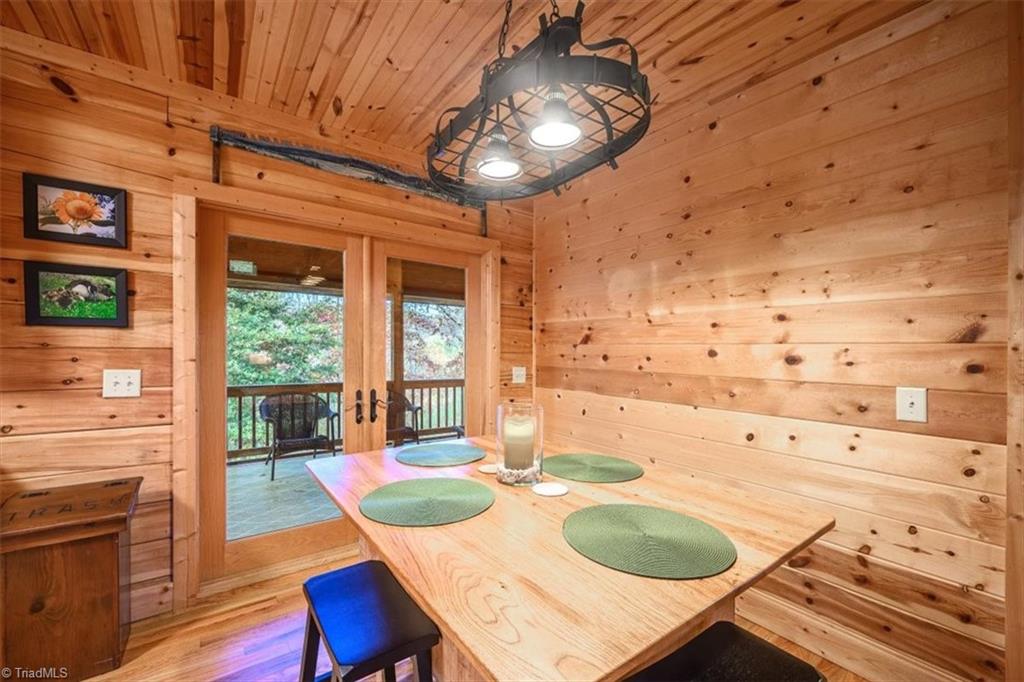 87 Prater Cove Road Franklin, NC 28734 - Photo 15 of 35