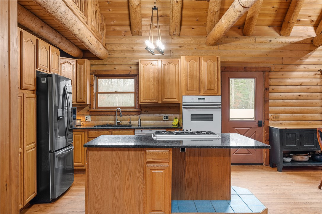 283 Snake Hill Road Glocester, RI 02857 - Photo 14 of 50