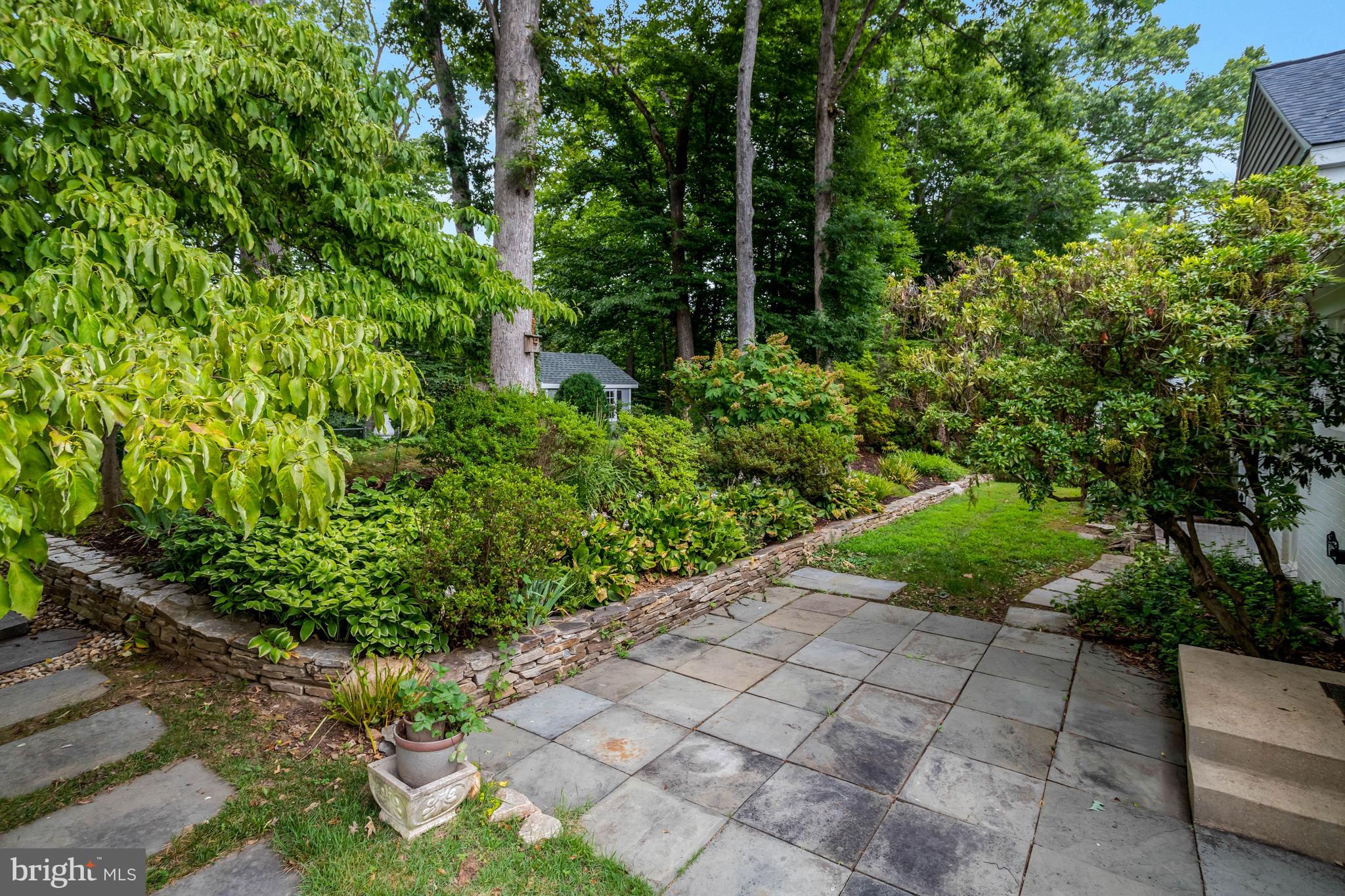 7623 Mendota Place Springfield, VA 22150 - Photo 48 of 67 PATIO
