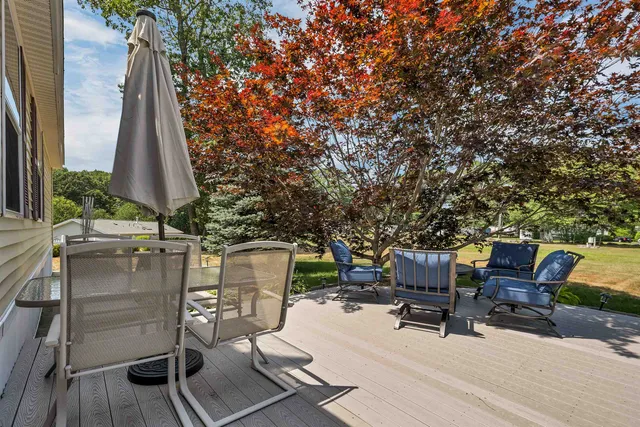 $415,000 | 41 Holly Circle, North Hampton, NH 03862