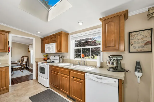 $415,000 | 41 Holly Circle, North Hampton, NH 03862