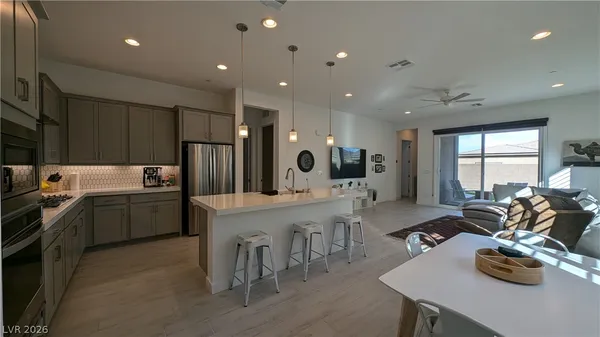 $3,000 | 116 Ibiza Lake Drive, Henderson, NV 89011