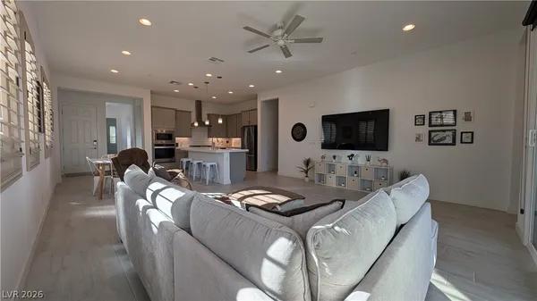 $3,000 | 116 Ibiza Lake Drive, Henderson, NV 89011