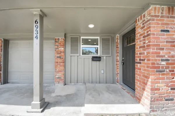 $1,800 | 6934 Neff Street, Houston, TX 77074