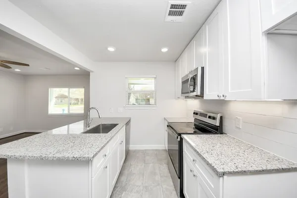 $1,800 | 6934 Neff Street, Houston, TX 77074