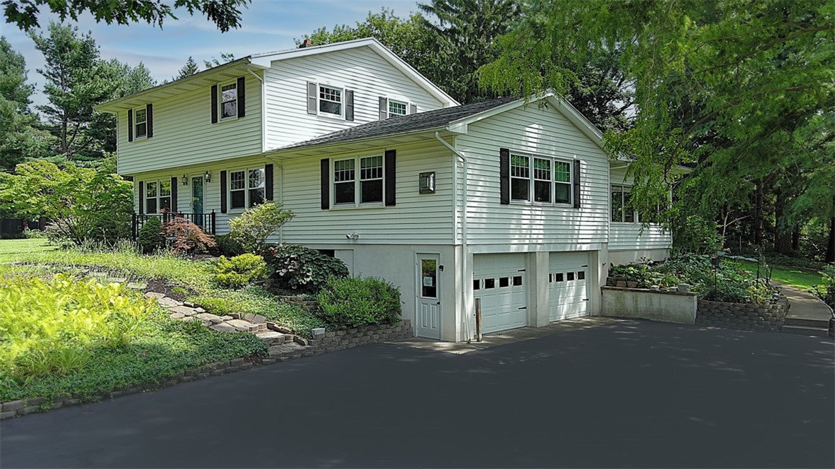 2041 Sackett Road Avon, NY 14414 - Photo 1 of 1 Gallery Image 1
