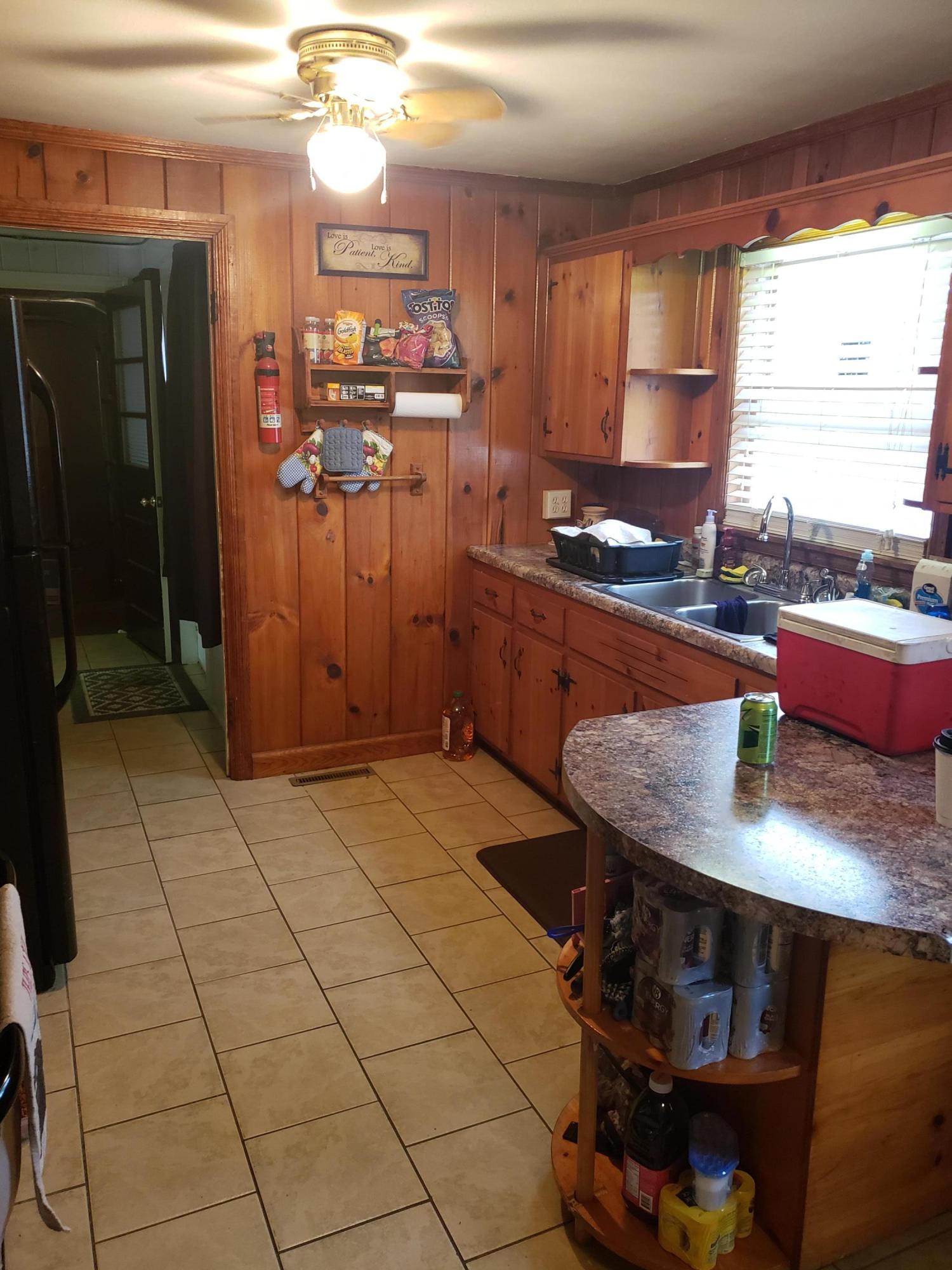 1414 Angle Plantation Road Rocky Mount, VA 24151 - Photo 8 of 29 6 Kitchen