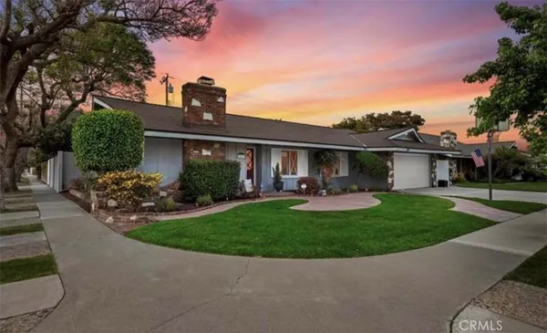 $1,350,000 | 1517 East 19th Street, Santa Ana, CA 92705