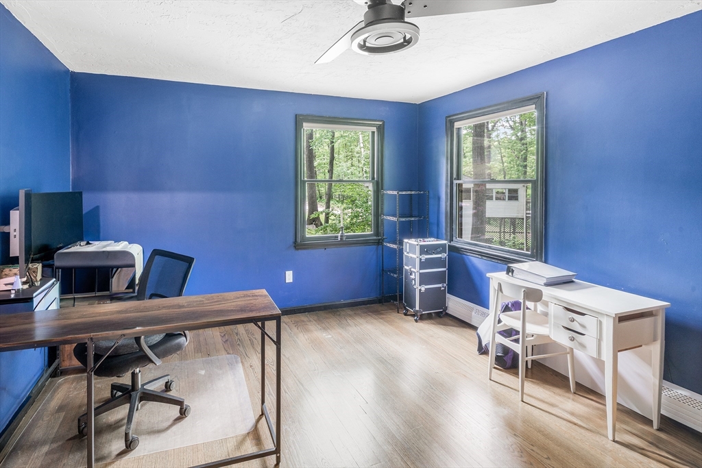 9 Colonial Road Sutton, MA 01590 - Photo 26 of 35