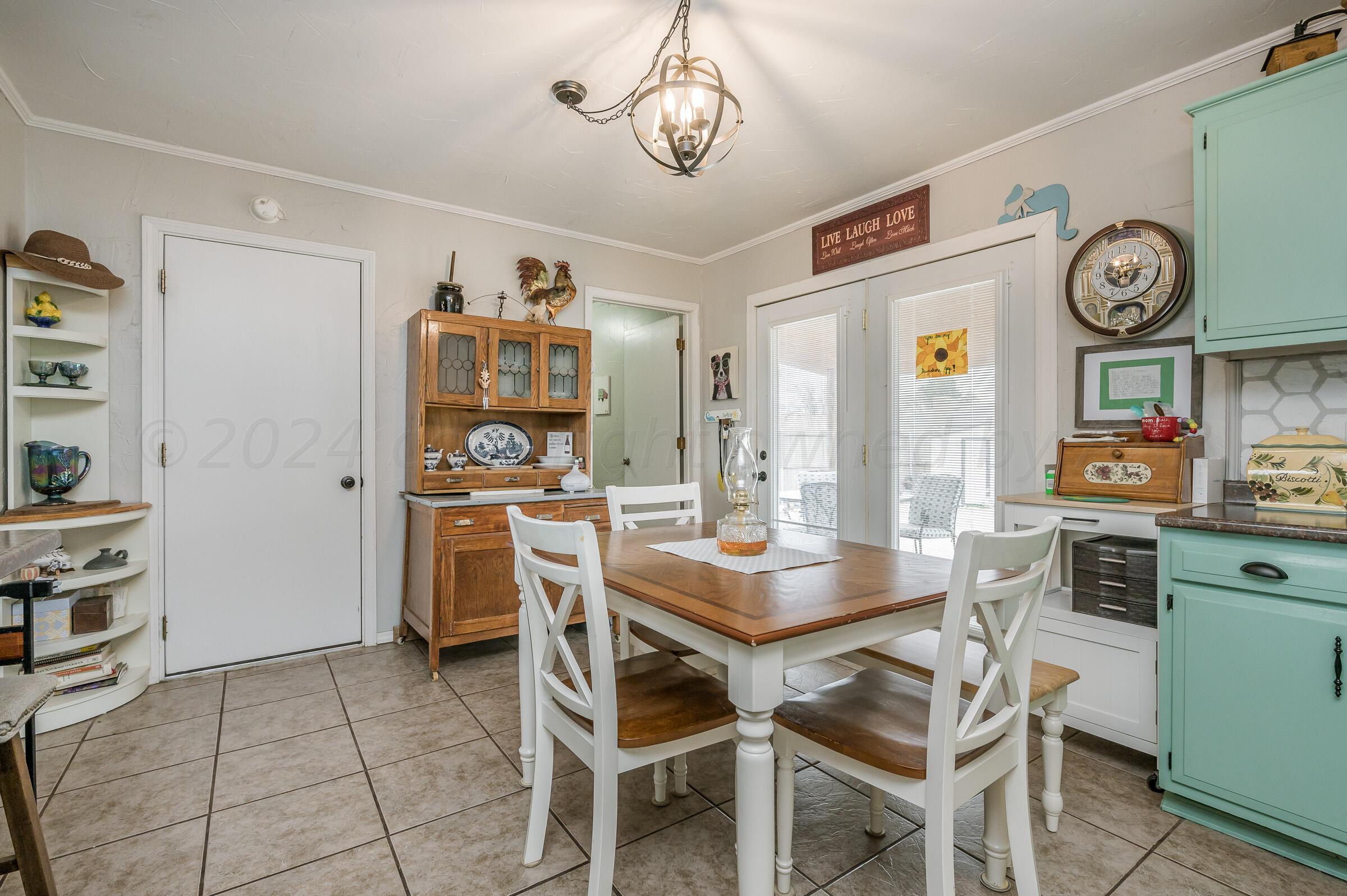 48 Hunsley Road Canyon, TX 79015 - Photo 8 of 19 Dining Area