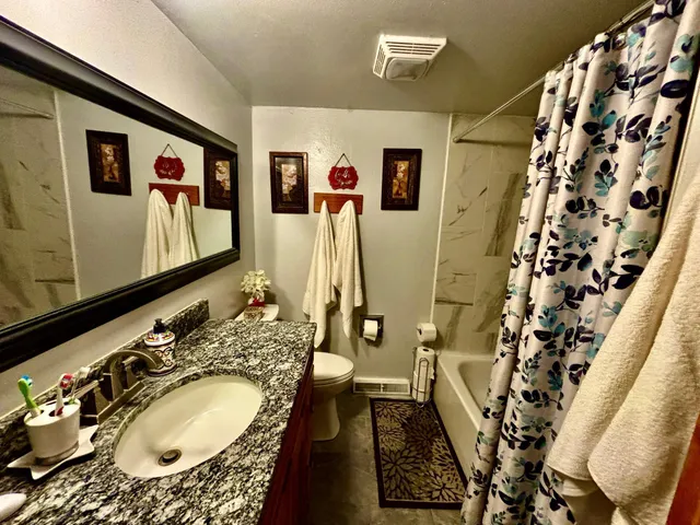 $245,000 | 1000 16th Street Northeast, Willmar, MN 56201