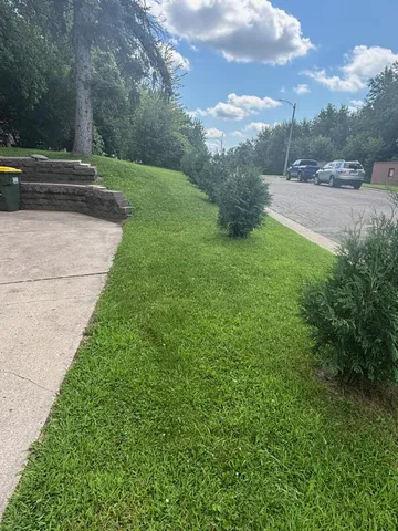 $245,000 | 1000 16th Street Northeast, Willmar, MN 56201