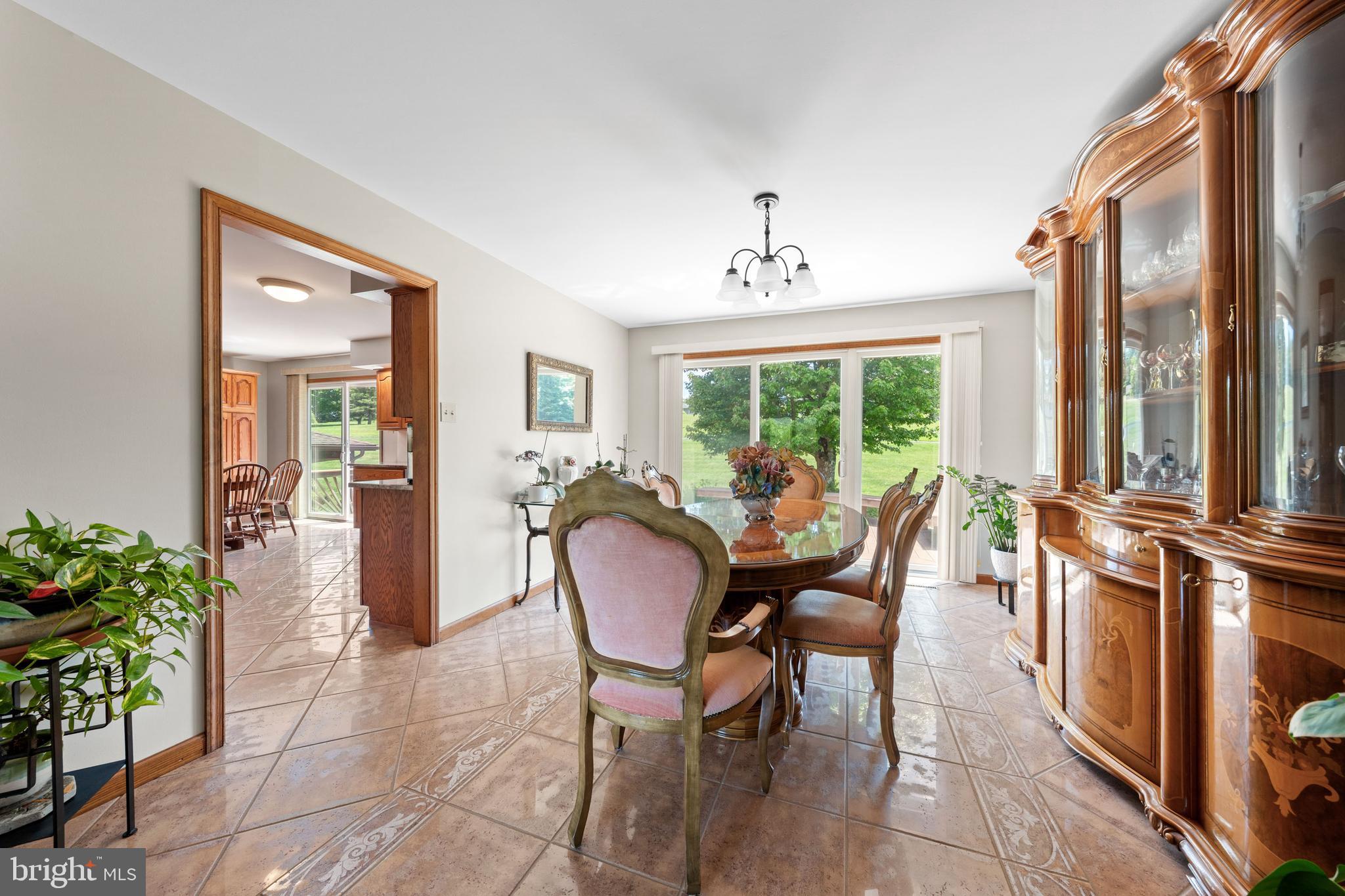 947 Tamenend Road Bath, PA 18014 - Photo 16 of 61
