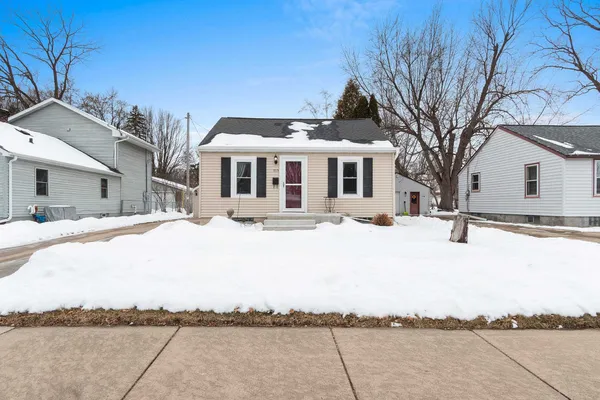 $182,900 | 1815 North Ullman Street, Appleton, WI 54911