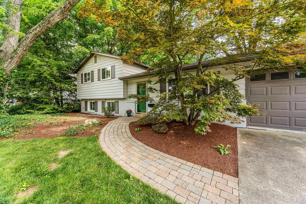 295 Allview Road Westerville, OH 43081 - Photo 2 of 47 Fantastic Curb Appeal