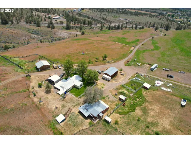 $895,000 | 40300 Kahler Basin Road, Spray, OR 97874