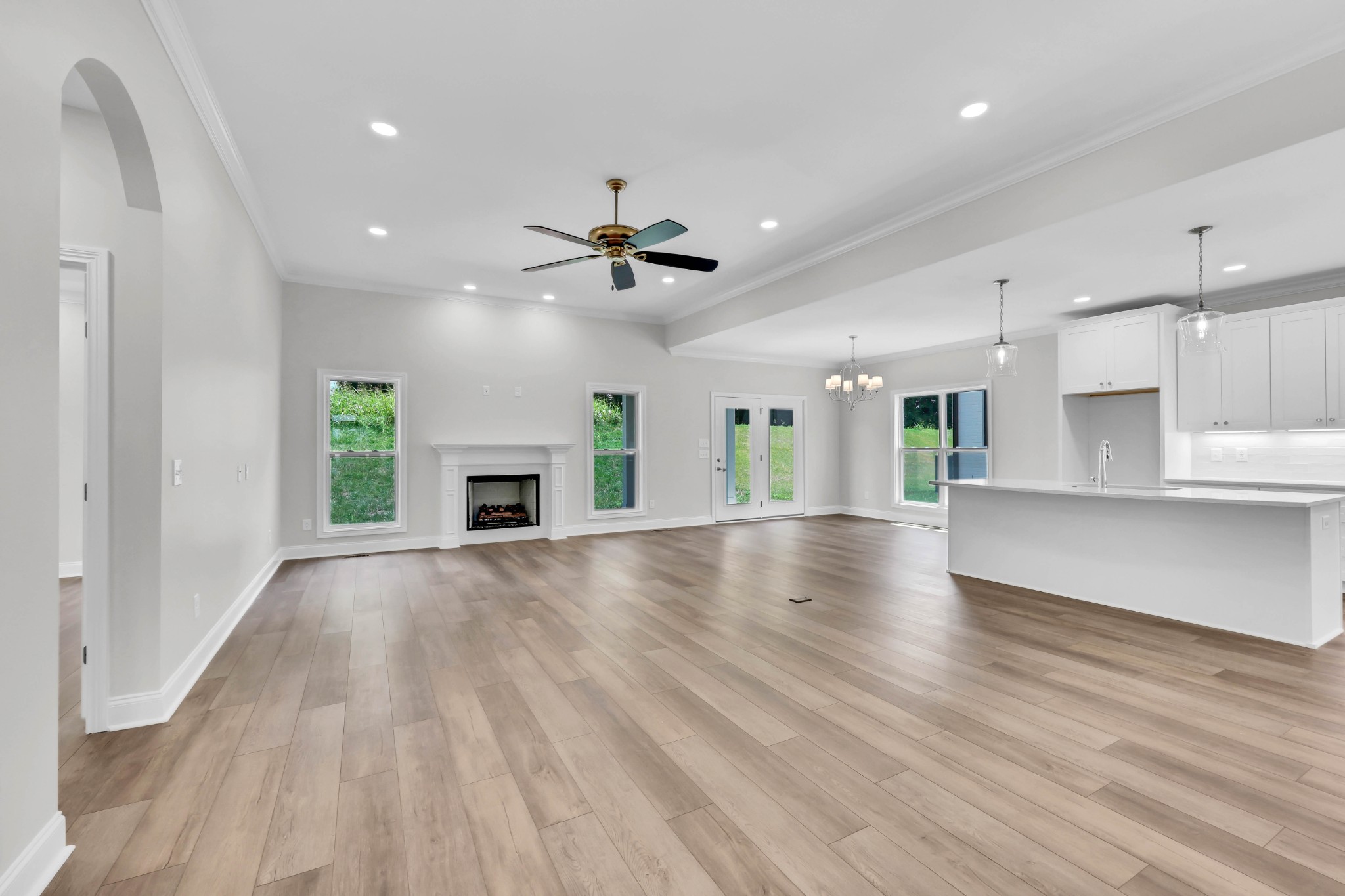447 Blue Ridge Clarksville, TN 37043 - Photo 4 of 42 Gallery Image 4