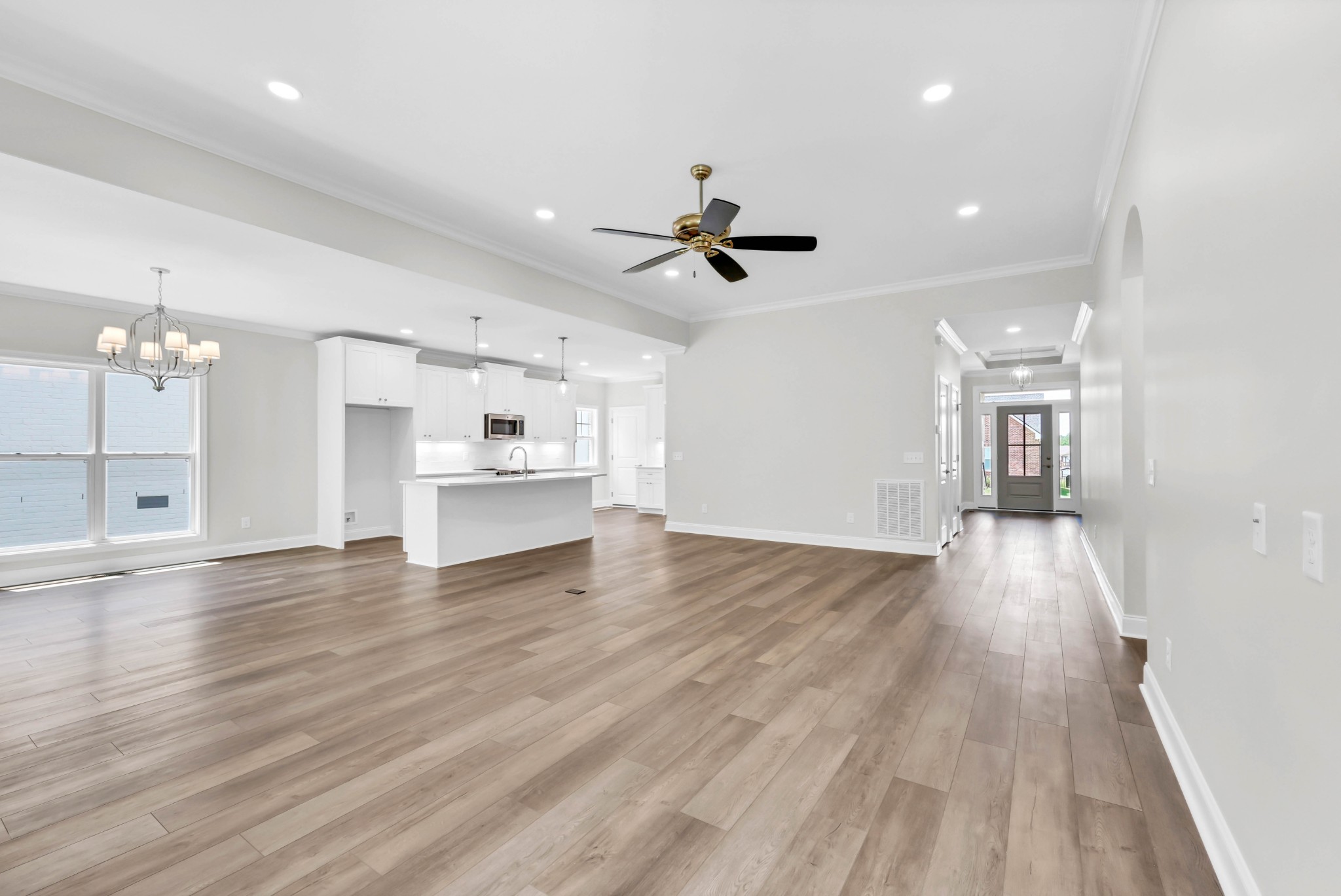 447 Blue Ridge Clarksville, TN 37043 - Photo 5 of 42 Gallery Image 5