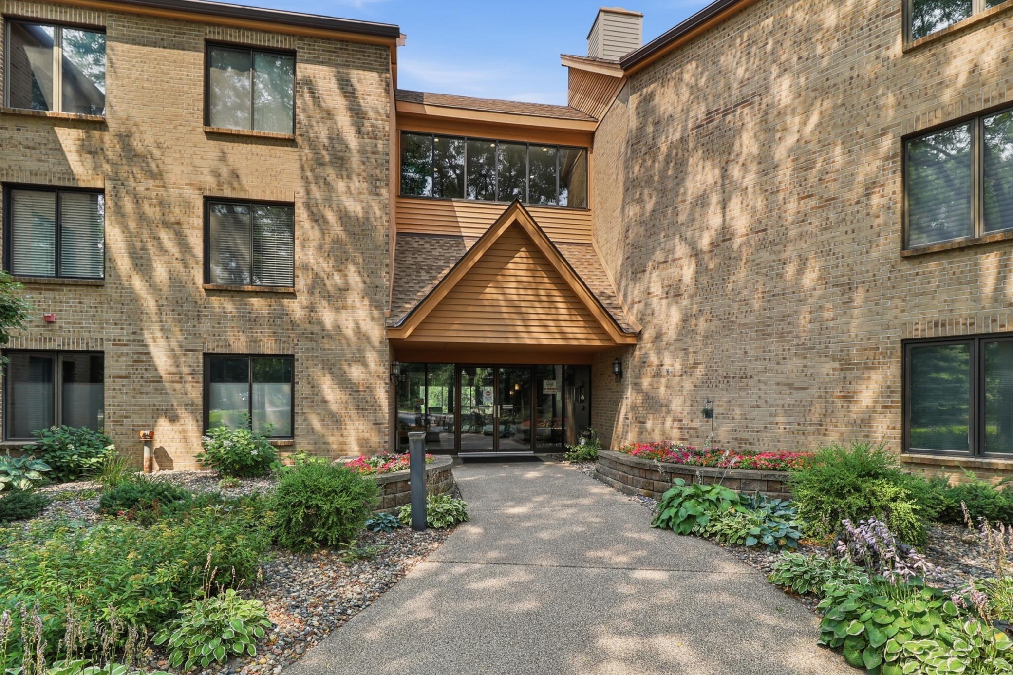 6100 Auto Club Road, Unit 305 Bloomington, MN 55438 - Photo 26 of 40 Gallery Image 26