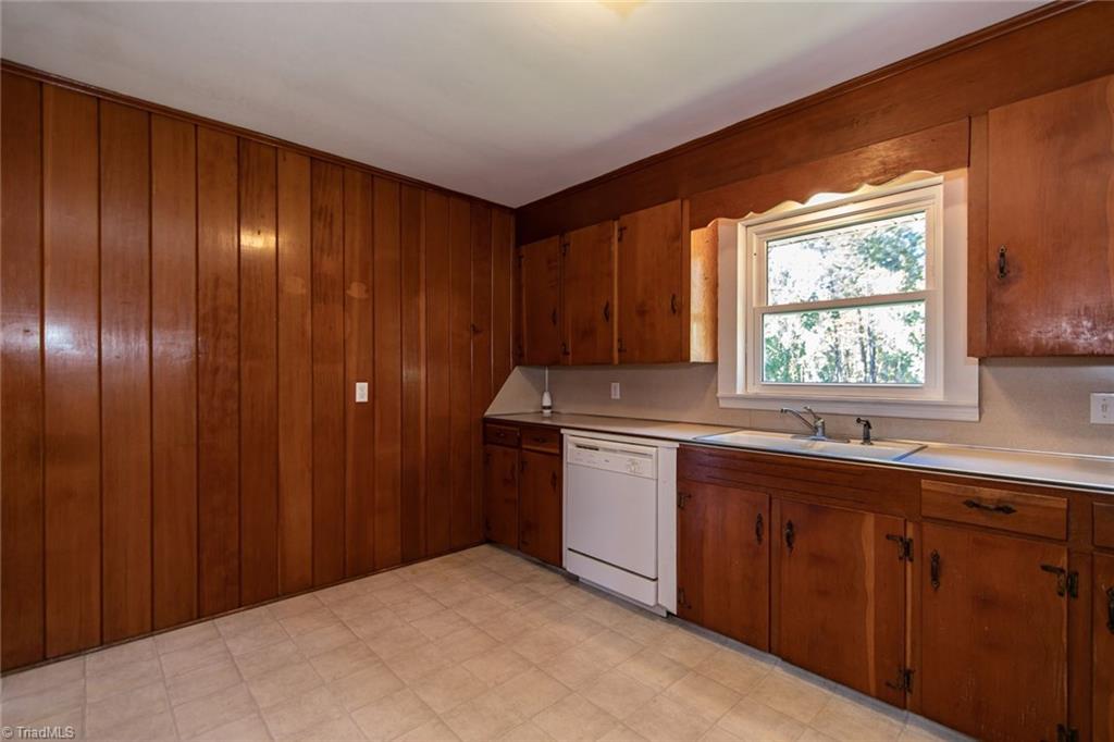 5838 Jones Road Walkertown, NC 27051 - Photo 15 of 50 Gallery Image 15