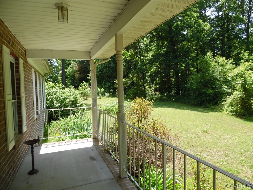 17613 Elko Road Petersburg, VA 23803 - Photo 5 of 41 Gallery Image 5