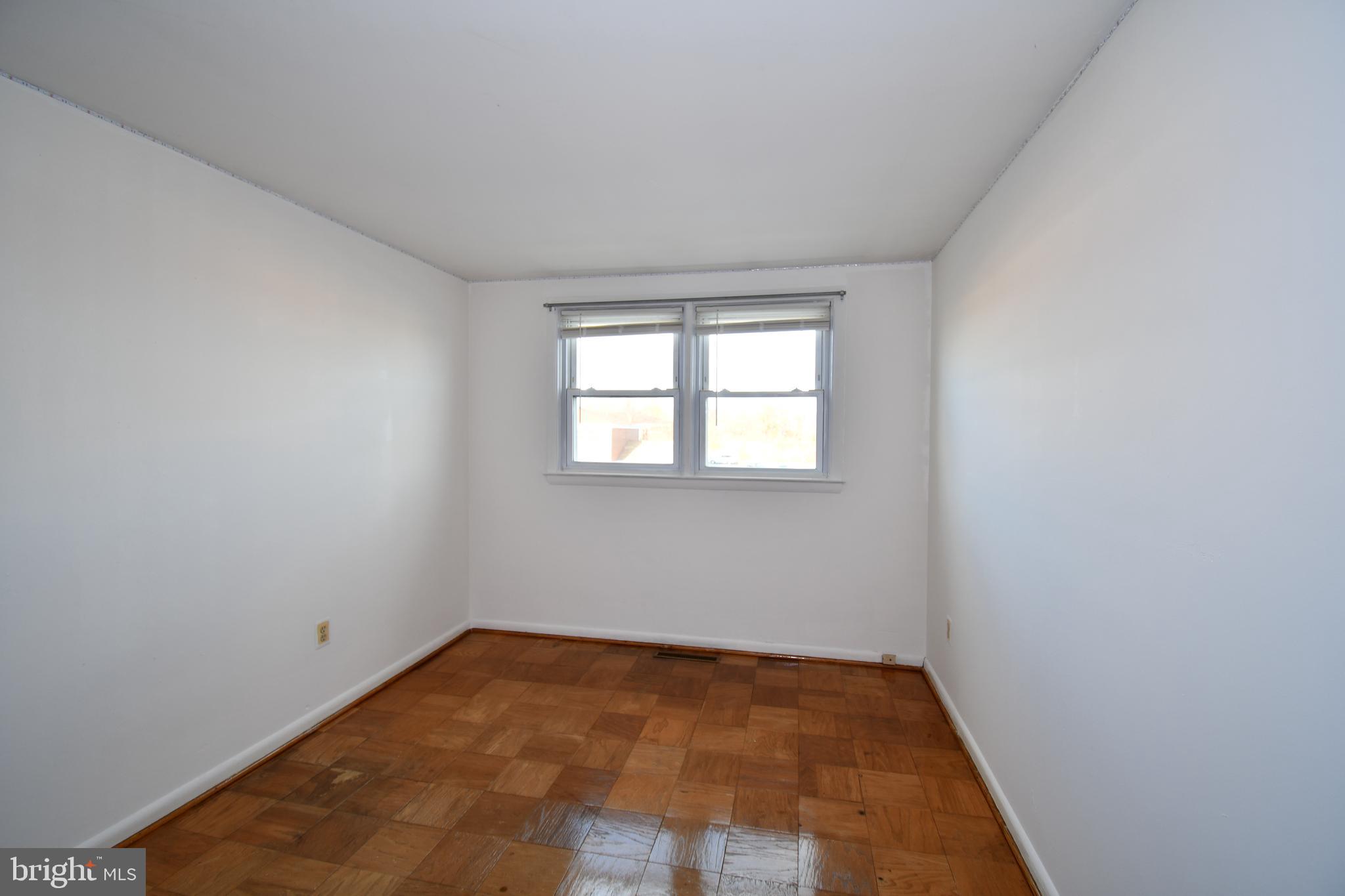 1139 Circle Drive Halethorpe, MD 21227 - Photo 13 of 20