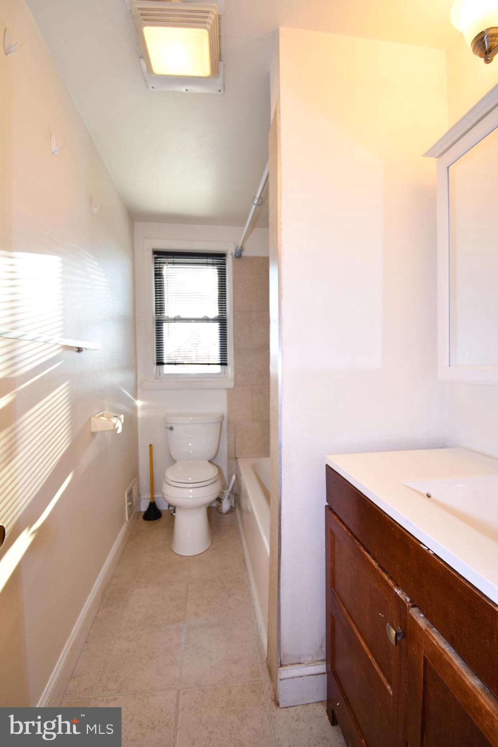 1139 Circle Drive Halethorpe, MD 21227 - Photo 14 of 20