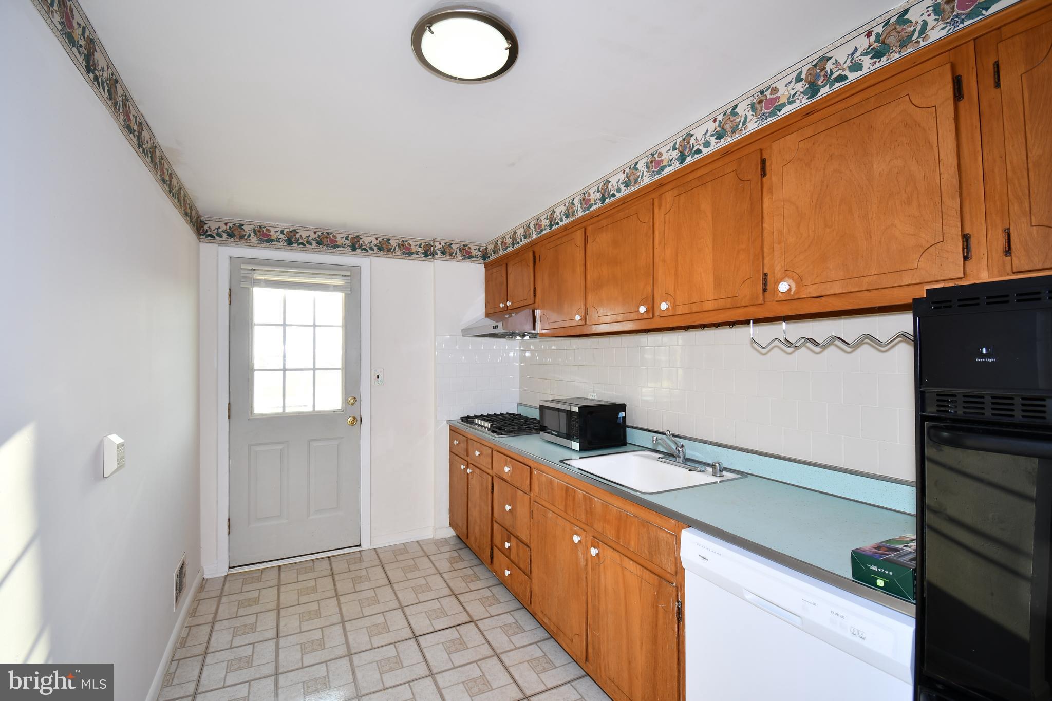 1139 Circle Drive Halethorpe, MD 21227 - Photo 8 of 20