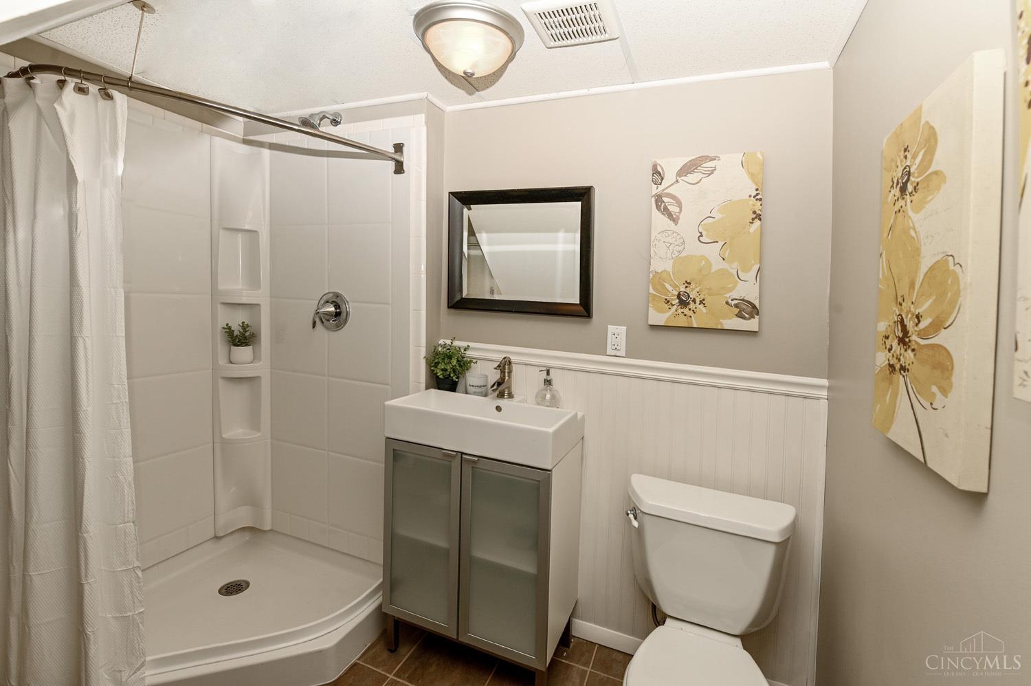 314 Meadowcrest Road Cincinnati, OH 45231 - Photo 24 of 51 Gallery Image 24