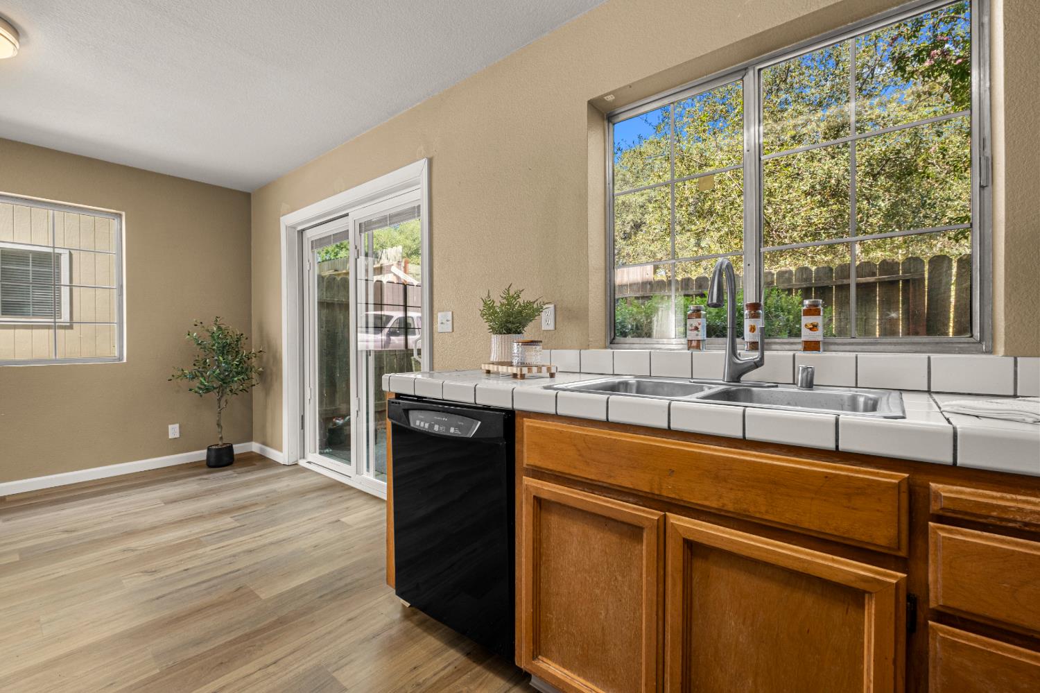 3130 Cambridge Road, Unit 3 Cameron Park, CA 95682 - Photo 23 of 53 Gallery Image 23