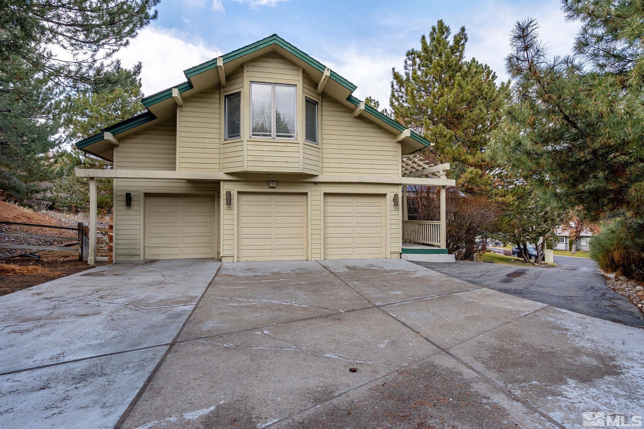 55 Scattergun Circle Reno, NV 89519 - Photo 3 of 39 Photo 3