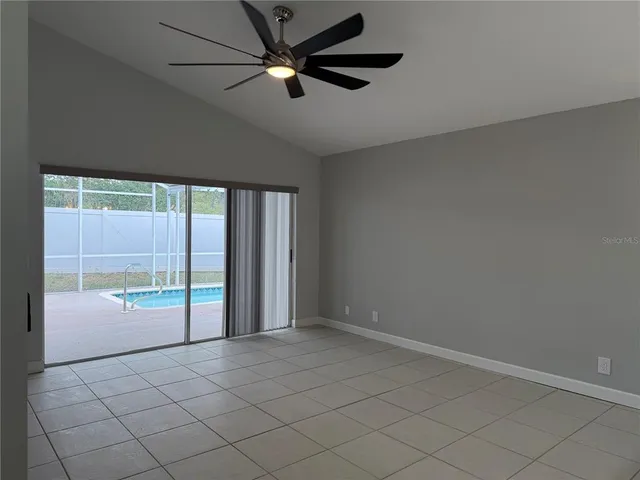 $2,950 | 6409 Golden Leaf Court, Lakewood Ranch, FL 34202