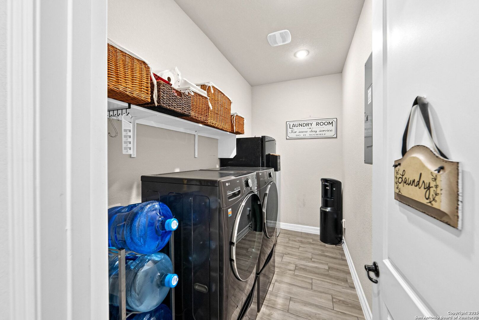 288 Lilly Bluff Castroville, TX 78009 - Photo 13 of 88