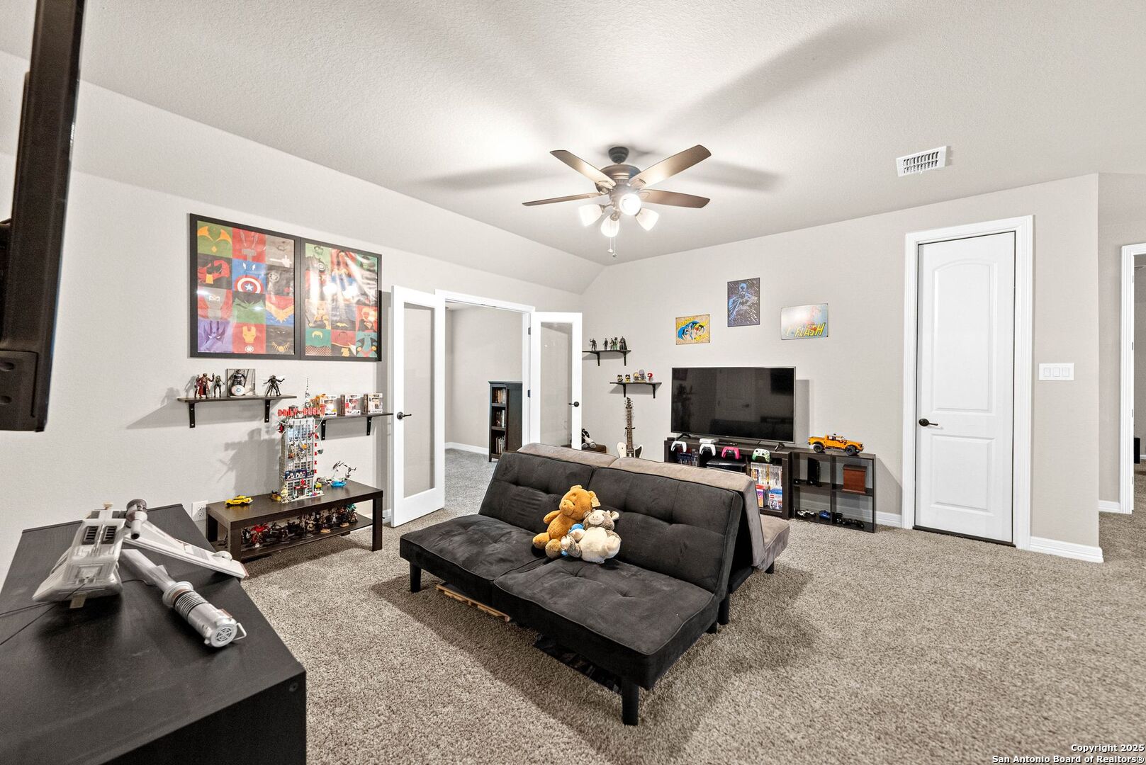 288 Lilly Bluff Castroville, TX 78009 - Photo 16 of 88