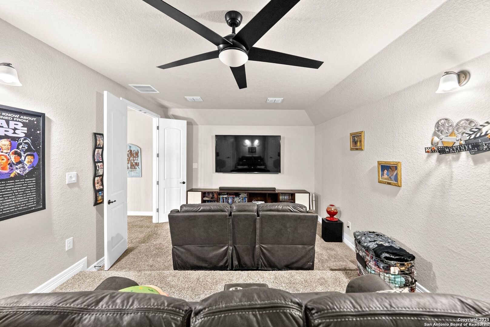 288 Lilly Bluff Castroville, TX 78009 - Photo 21 of 88